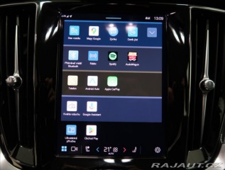 Volvo V60 2,0 B4 AUT PLUS 2025