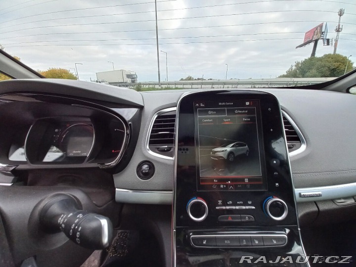 Renault Espace V Initiale Paris 2016