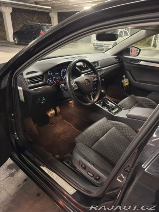 Škoda Superb 2,0 2019 Tdi, panorama 2019