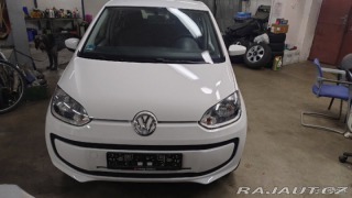 Volkswagen up! 1,0 2013
