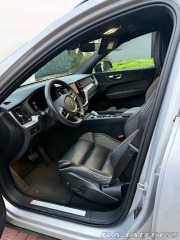 Volvo XC60 B4 D PLUS DARK 1800