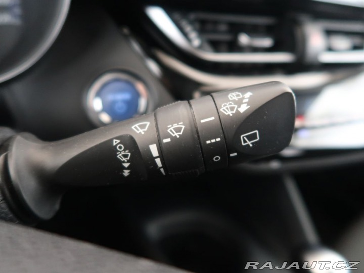 Toyota C-HR 1.8Hybrid,CZ,1Maj,Comfort 2023