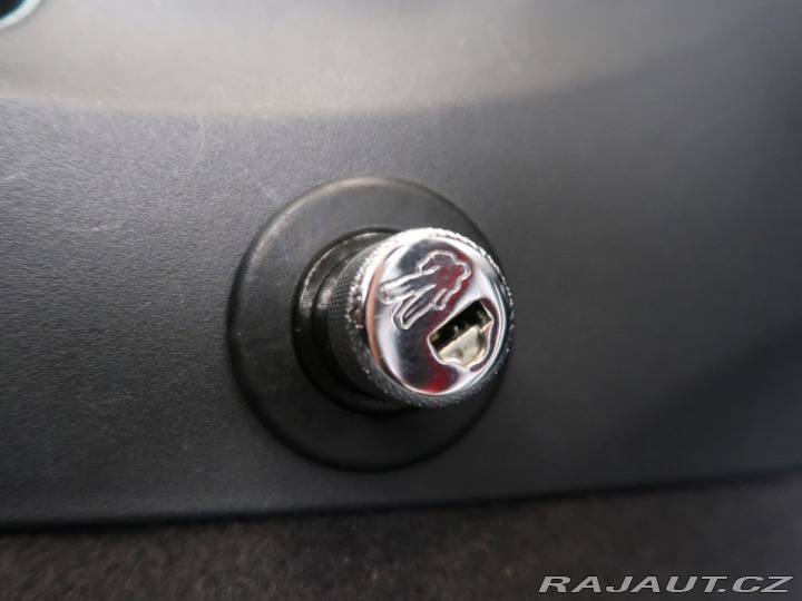 Toyota Auris 1.4VVT-i,CZ,1Maj,Manuál 2009