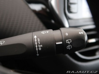 Peugeot 2008 1.2PureTech,CZ,1Maj,Manuá 2017