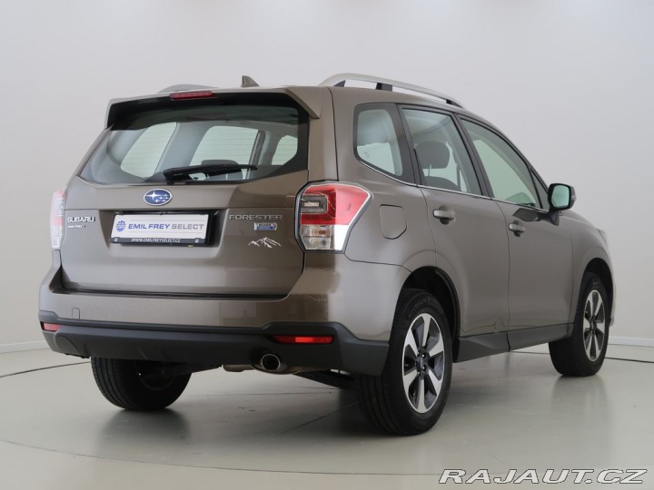 Subaru Forester 2.0Boxer,CZ,Manuál,4x4 2017