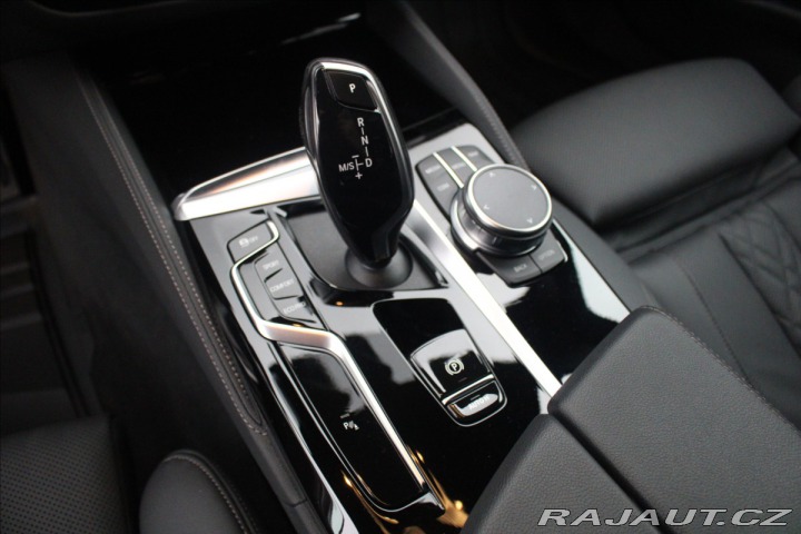 BMW 5 3,0 30d xDrive MSport h/k 1800