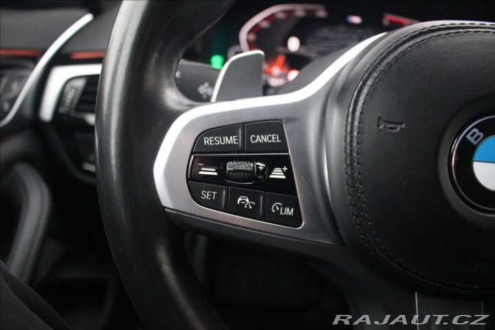 BMW 5 530d xDrive MSport harman 2022