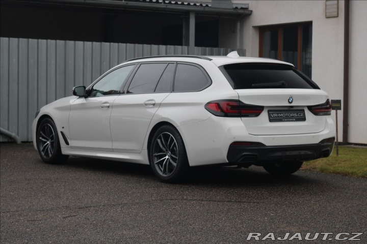 BMW 5 3,0 30d xDrive MSport h/k 2022