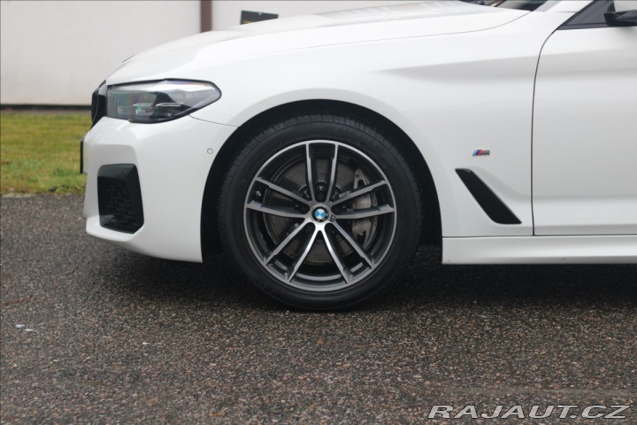 BMW 5 3,0 530d xDrive MSport ha 2022
