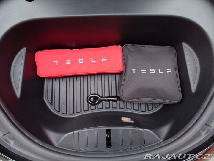 Tesla Model 3 Standard Range Plus kW SO 2021