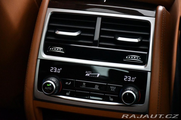 BMW 7 745Le xD M-SPORT HK PANO 2019