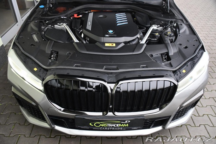 BMW 7 745Le xD M-SPORT HK PANO 2019