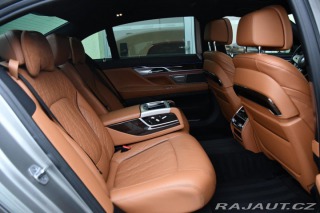 BMW 7 745Le xD M-SPORT HK PANO 2019
