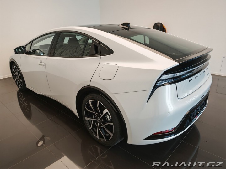 Toyota Prius 2.0 Plug-in Hybrid Presti 2024
