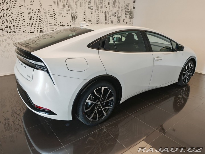 Toyota Prius 2.0 Plug-in Hybrid Presti 2025