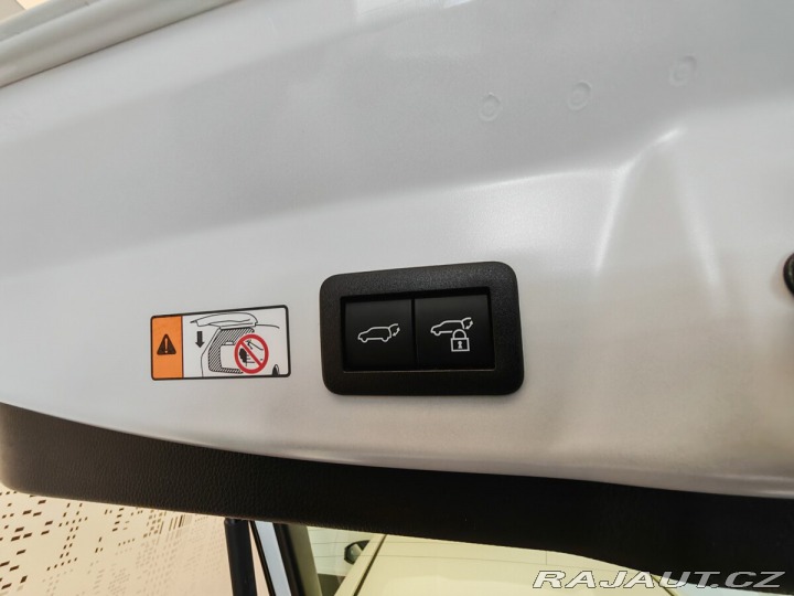 Toyota Prius 2.0 Plug-in Hybrid Presti 2025