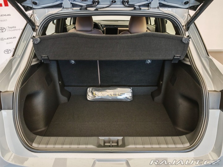 Lexus Ostatní modely LBX ELEGANT TECH 2025