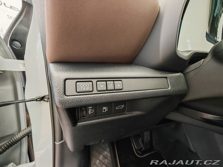 Lexus Ostatní modely LBX ELEGANT TECH 2025