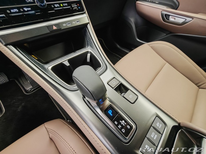 Lexus Ostatní modely LBX ELEGANT TECH 2025