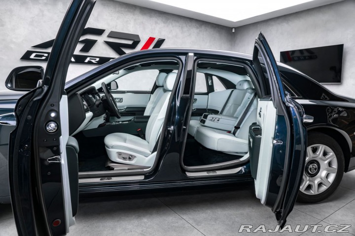Rolls Royce Ghost 6,6 12 000 km 2012