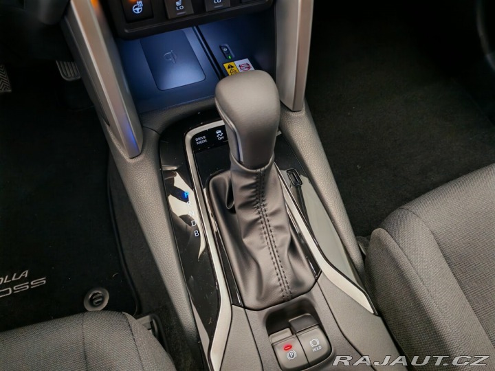 Toyota Corolla Cross 2025