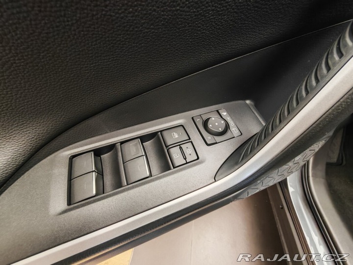 Toyota RAV4 2.5 Plug-in Hybrid SELECT 2025