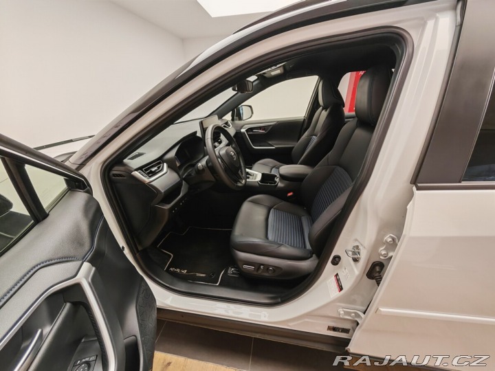 Toyota RAV4 2.5 Hybrid Selection e-CV 2024