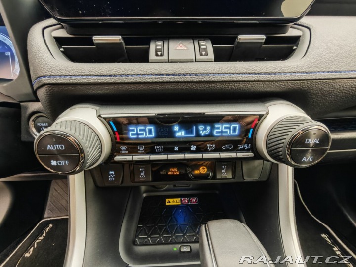 Toyota RAV4 2.5 Hybrid Selection e-CV 2024