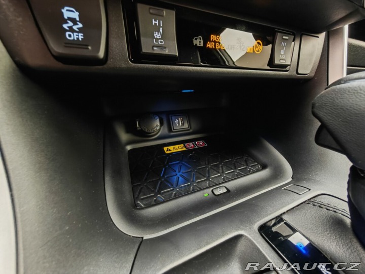 Toyota RAV4 2.5 Hybrid Selection e-CV 2024