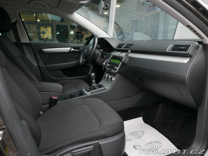 Volkswagen Passat 1,6 TDI 77kW Kombi 2012