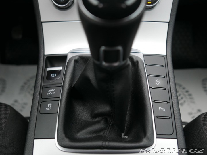 Volkswagen Passat 1,6 TDI 77kW Kombi 2012