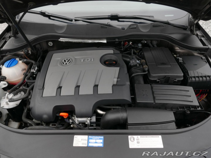 Volkswagen Passat 1,6 TDI 77kW Kombi 2012