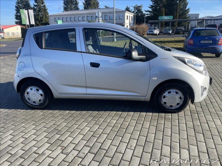 Chevrolet Spark 1,0 i 50kw CZ auto, 1maji 2012