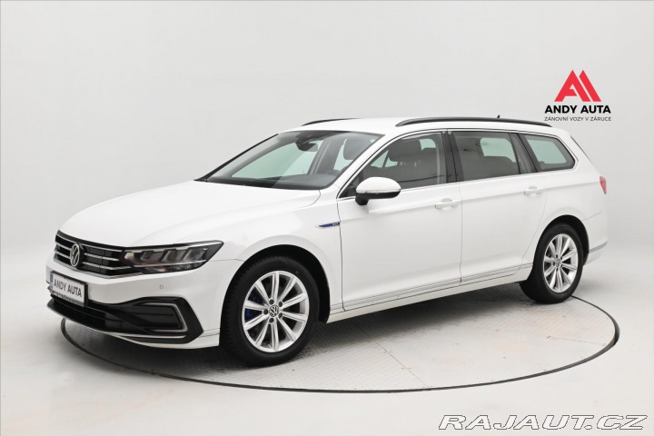 Volkswagen Passat 1,4 GTE 160 kW PHEV DSG Z 2021
