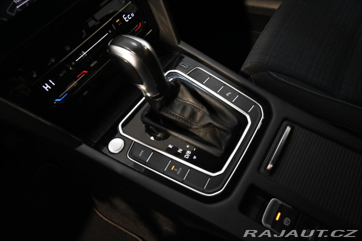 Volkswagen Passat 1,4 GTE 160 kW DSG Plug-I 2021