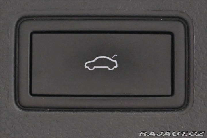 Volkswagen Passat 1,4 GTE 160 kW DSG Plug-I 2021