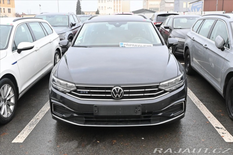 Volkswagen Passat 1,4 GTE 160 kW DSG VŮZ PŘ