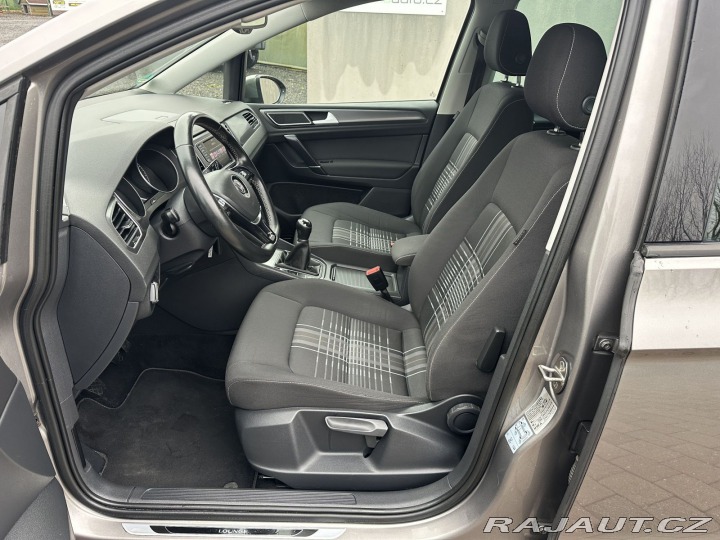 Volkswagen Golf Sportsvan 1,6TDI 81kW LOUNGE TAŽNÉ 2016