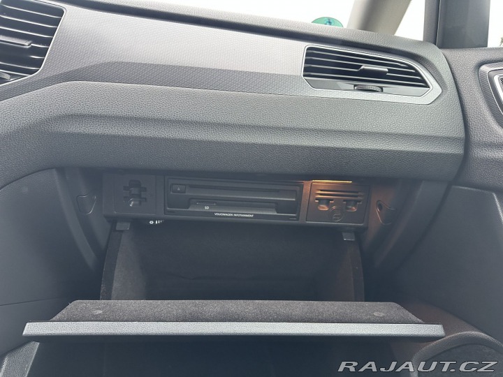 Volkswagen Golf Sportsvan 1,6TDI 81kW LOUNGE TAŽNÉ 2016