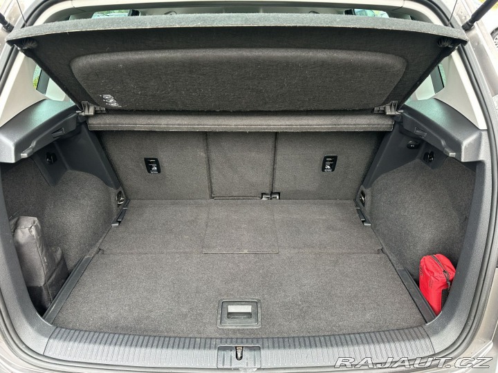Volkswagen Golf Sportsvan 1,6TDI 81kW LOUNGE TAŽNÉ 2016