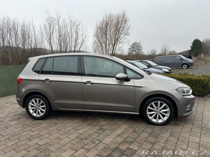 Volkswagen Golf Sportsvan 1,6TDI 81kW LOUNGE TAŽNÉ 2016