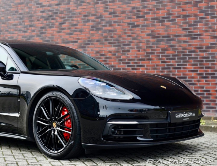 Porsche Ostatní modely Panamera Sport Turismo 4 E-Hybrid 4x4 2019