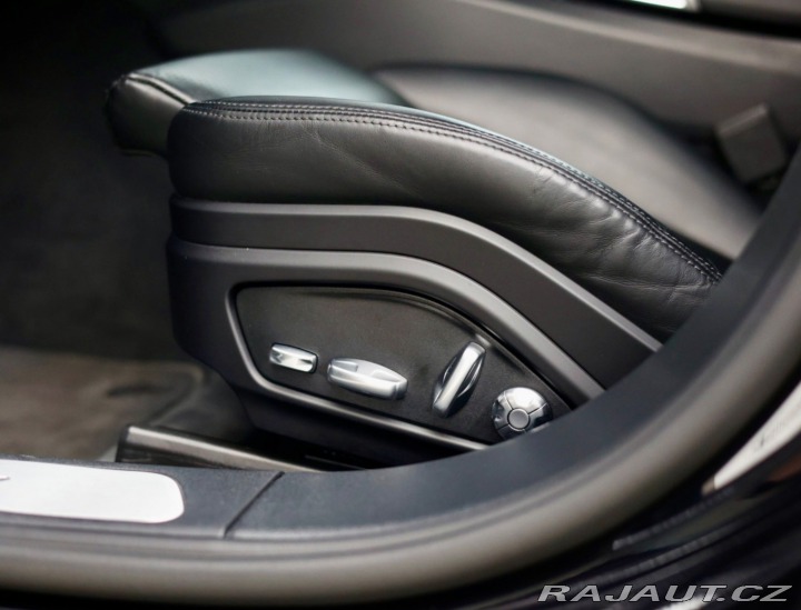 Porsche Ostatní modely Panamera Sport Turismo 4 E-Hybrid 4x4 2019