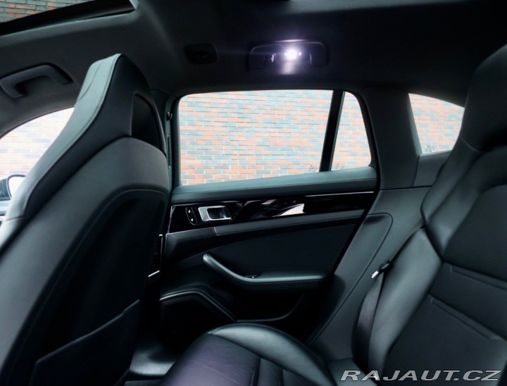Porsche Ostatní modely Panamera Sport Turismo 4 E-Hybrid 4x4 2019