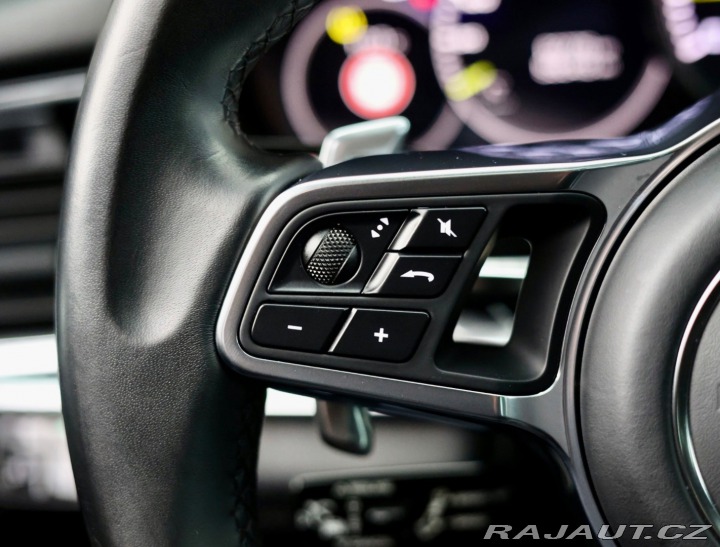 Porsche Ostatní modely Panamera Sport Turismo 4 E-Hybrid 4x4 2019