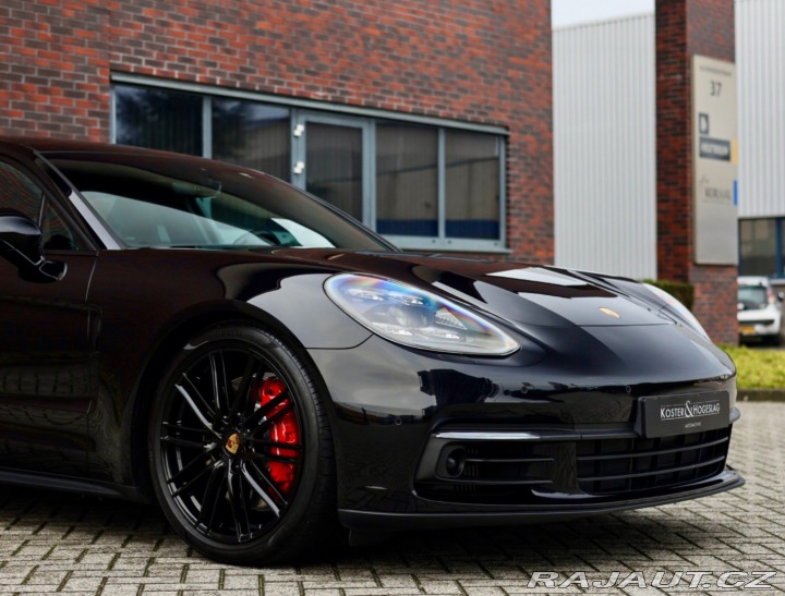 Porsche Ostatní modely Panamera Sport Turismo 4 E-Hybrid 4x4 2019
