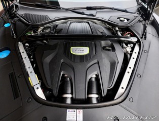 Porsche Ostatní modely Panamera Sport Turismo  4 E-Hybrid 4x4 2019