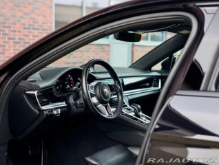 Porsche Ostatní modely Panamera Sport Turismo  4 E-Hybrid 4x4 2019
