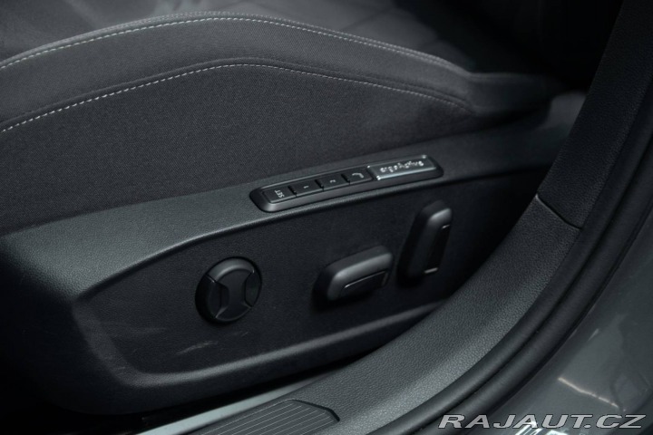 Volkswagen Golf 1.5 eTSI ACT Style DSG 2021