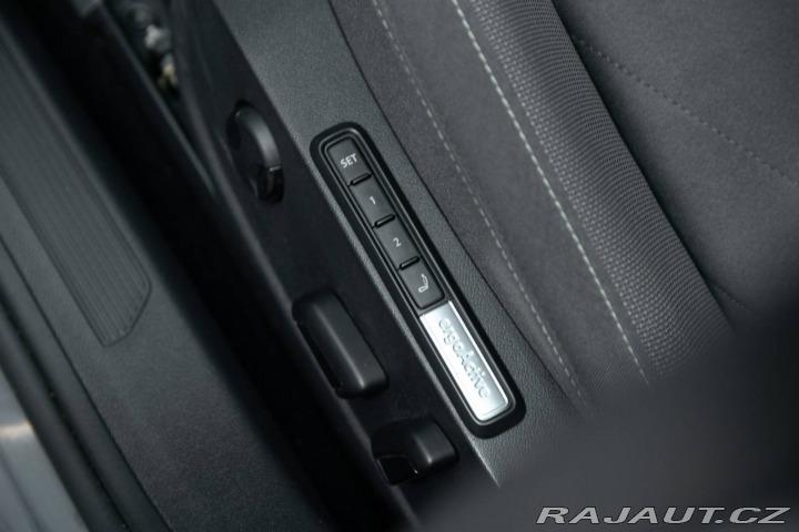 Volkswagen Golf 1.5 eTSI ACT Style DSG 2021